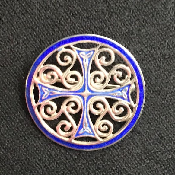 Vintage Jewelry Silver Blue Irish Celtic Trinity Knot Vintage